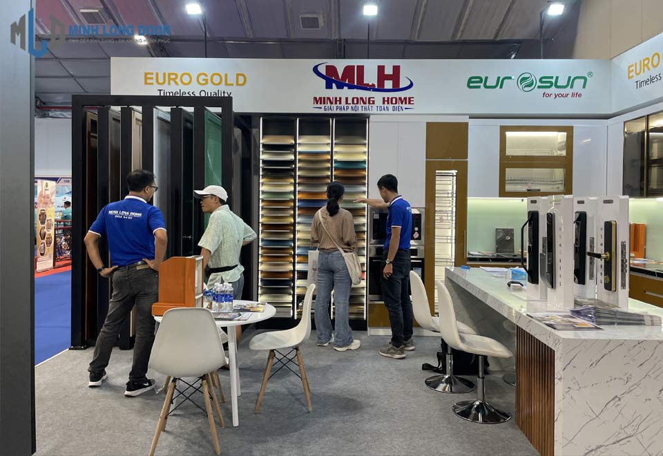 Có nên dùng cửa nhựa Composite làm cửa nhà vệ sinh - Minh Long Door